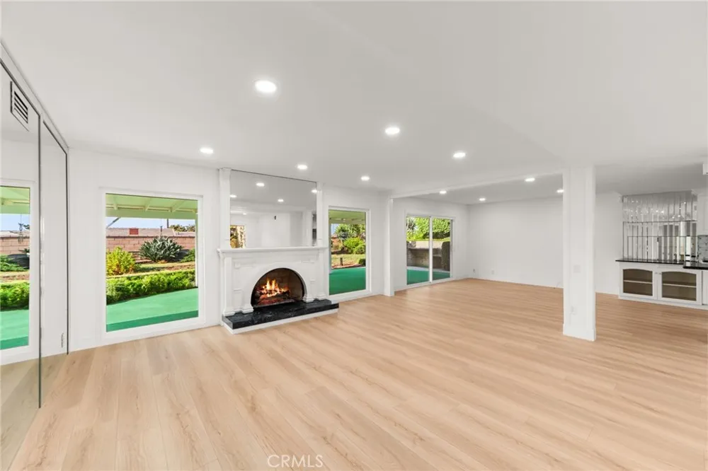 1348 Hickory La Verne, CA 91750