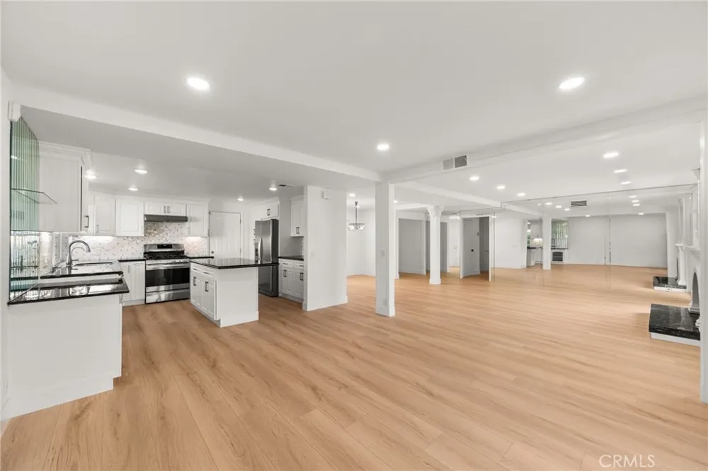 1348 Hickory La Verne, CA 91750