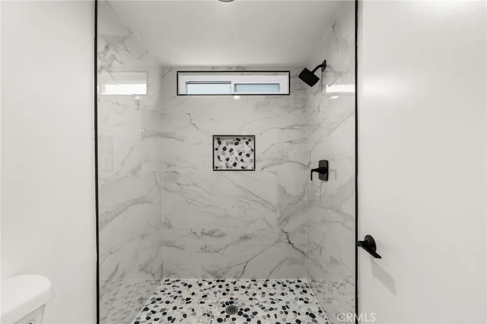 1348 Hickory La Verne, CA 91750