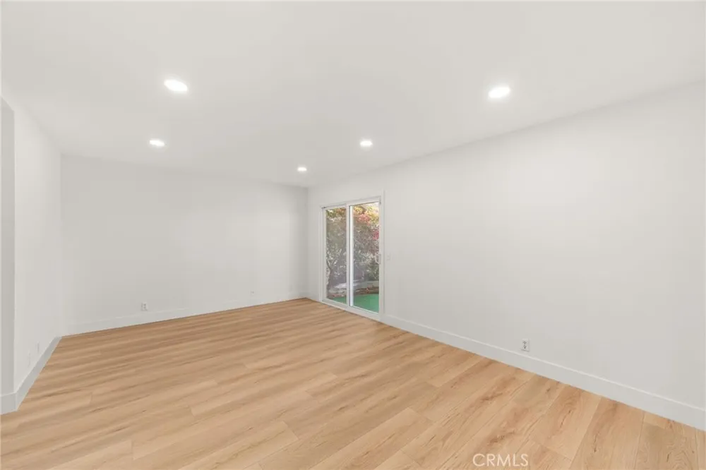 1348 Hickory La Verne, CA 91750