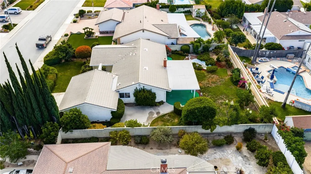 1348 Hickory La Verne, CA 91750