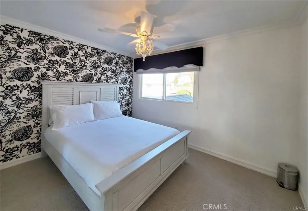 18684 Santa Ramona Fountain Valley, CA 92708