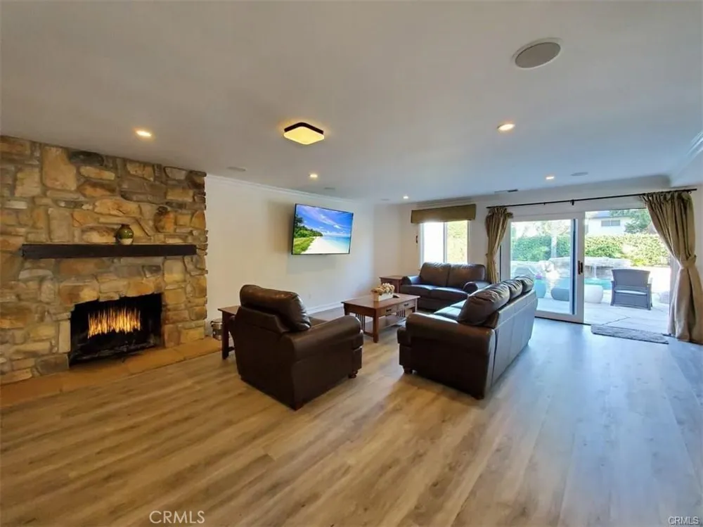 18684 Santa Ramona Fountain Valley, CA 92708