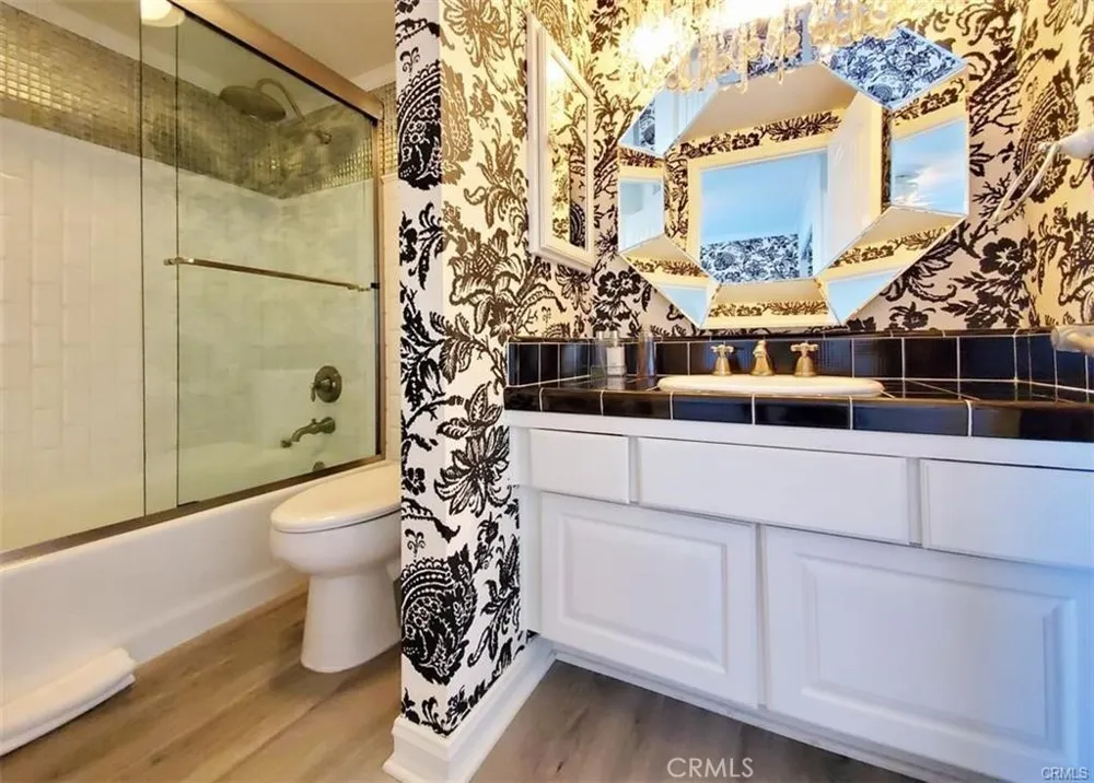 18684 Santa Ramona Fountain Valley, CA 92708