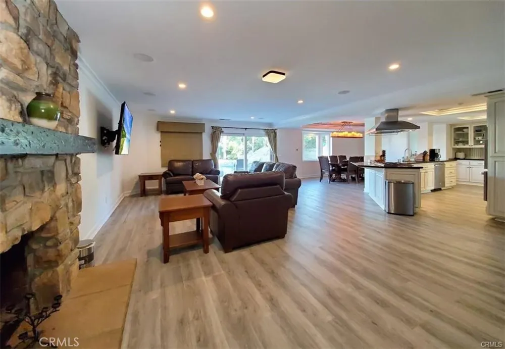 18684 Santa Ramona Fountain Valley, CA 92708