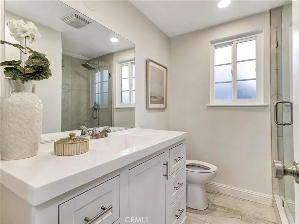1832 E Turmont Carson, CA 90746