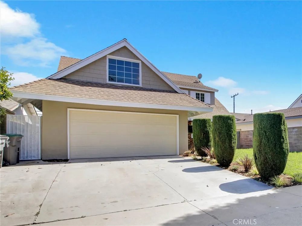 1832 E Turmont Carson, CA 90746