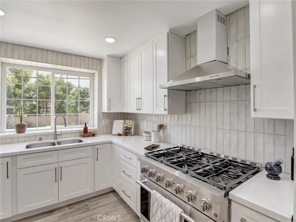 1832 E Turmont Carson, CA 90746