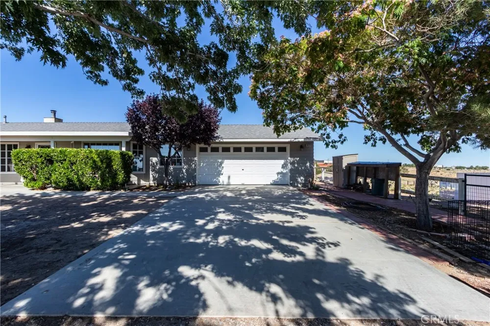 8650 Cowberry Road Phelan, CA 92371