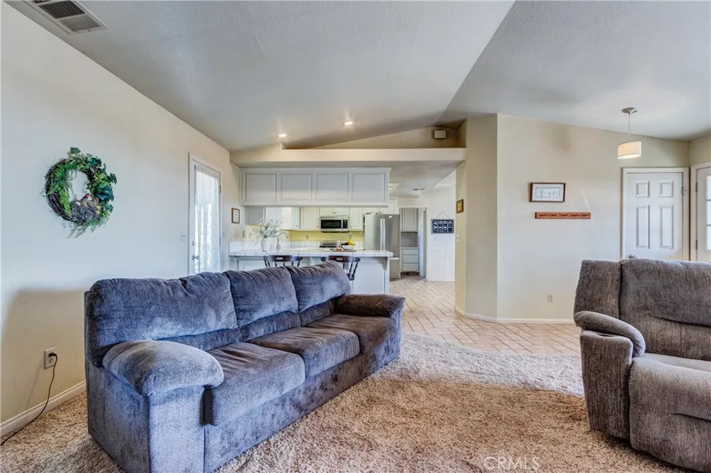 8650 Cowberry Road Phelan, CA 92371