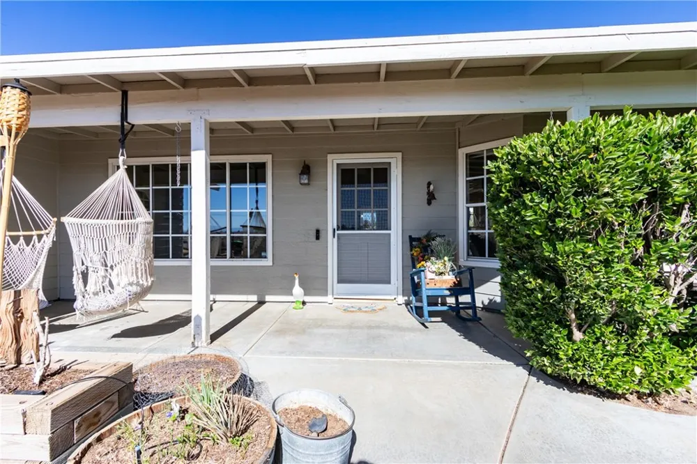 8650 Cowberry Road Phelan, CA 92371