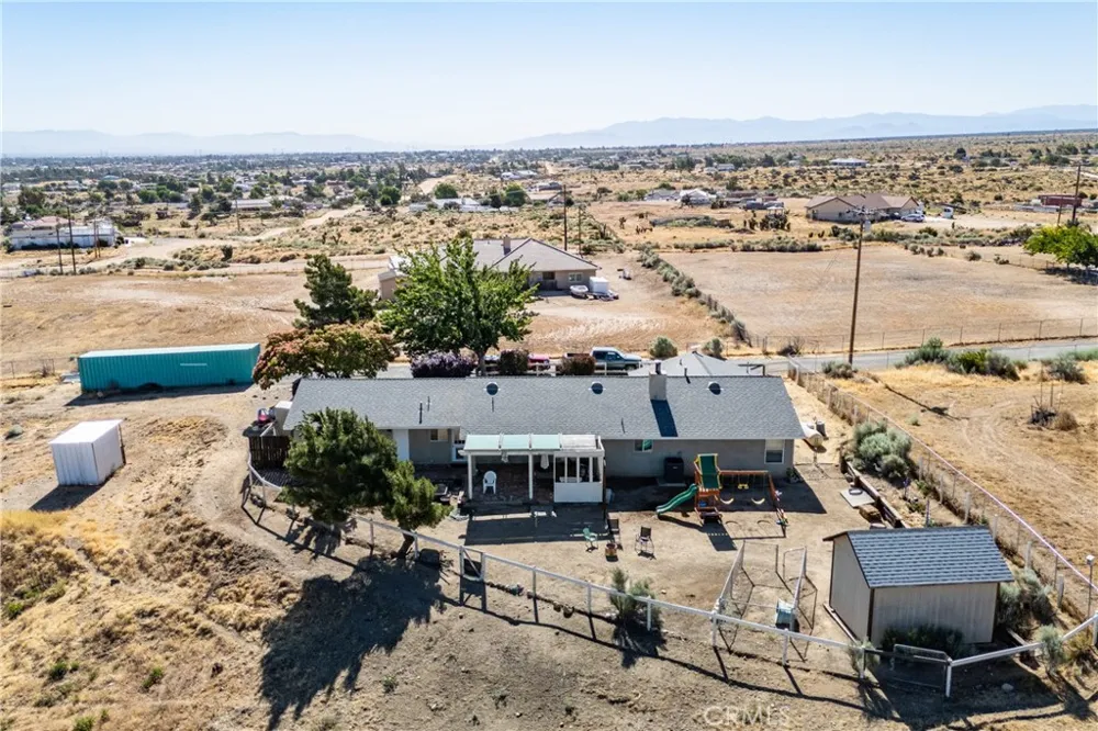 8650 Cowberry Road Phelan, CA 92371