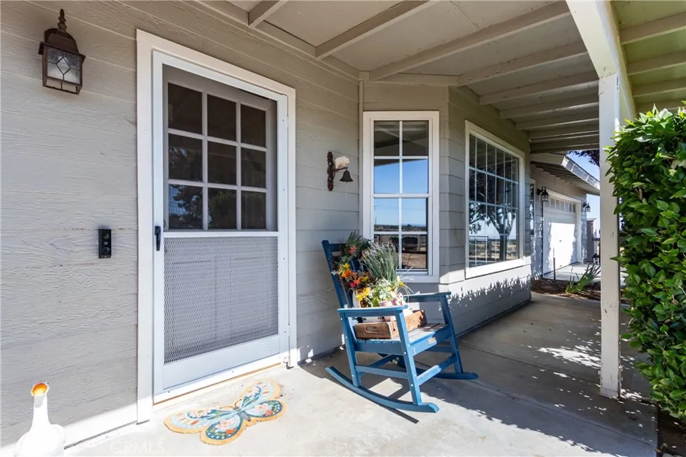 8650 Cowberry Road Phelan, CA 92371