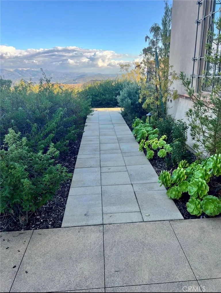 18148 Avnda Orilla Rancho Santa Fe, CA 92067