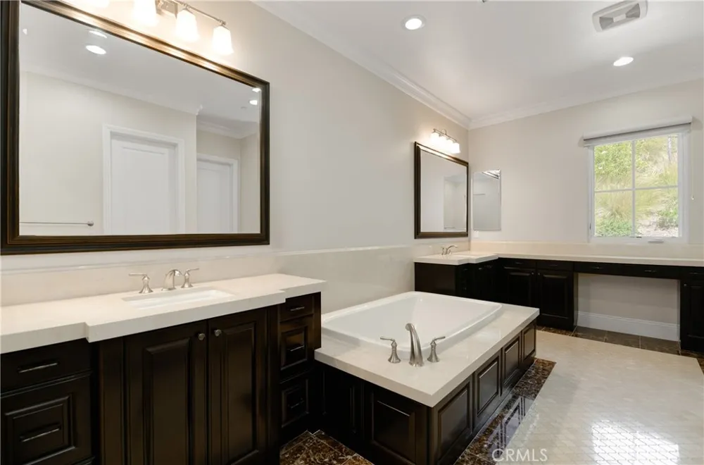 18148 Avnda Orilla Rancho Santa Fe, CA 92067