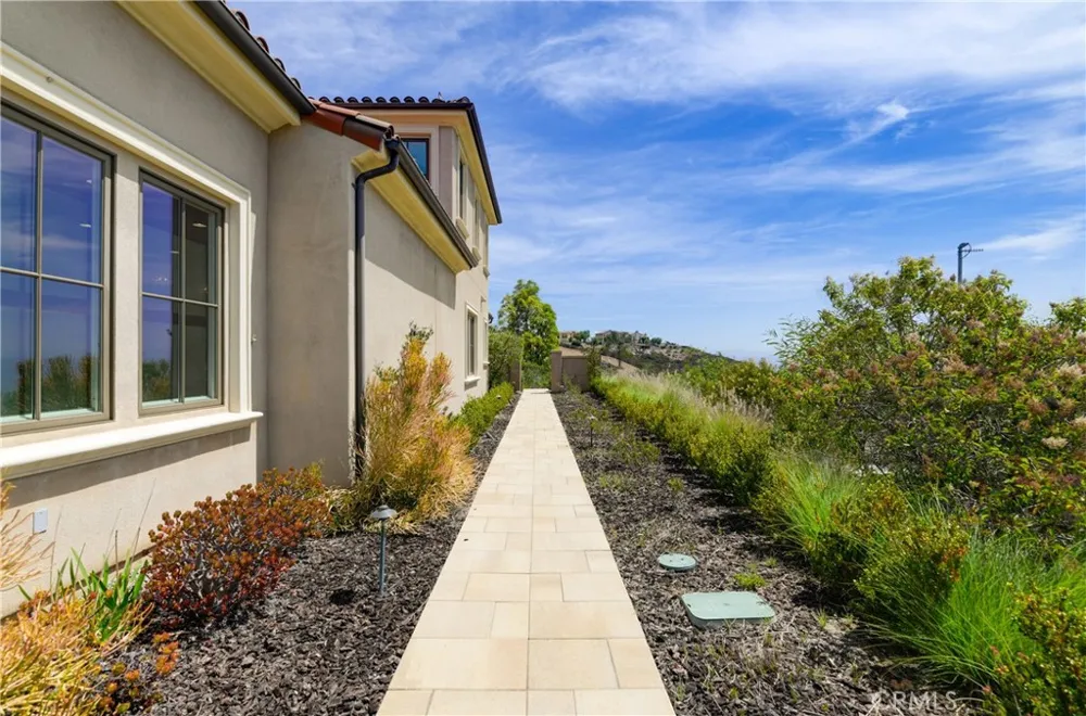 18148 Avnda Orilla Rancho Santa Fe, CA 92067
