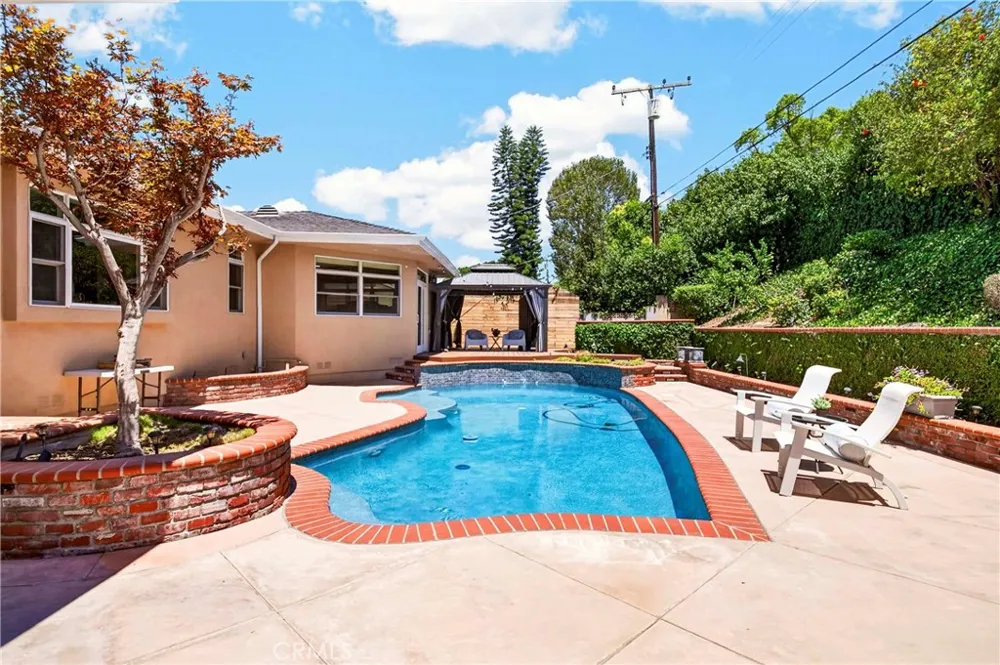 2816 Woodbine Avenue Fullerton, CA 92835
