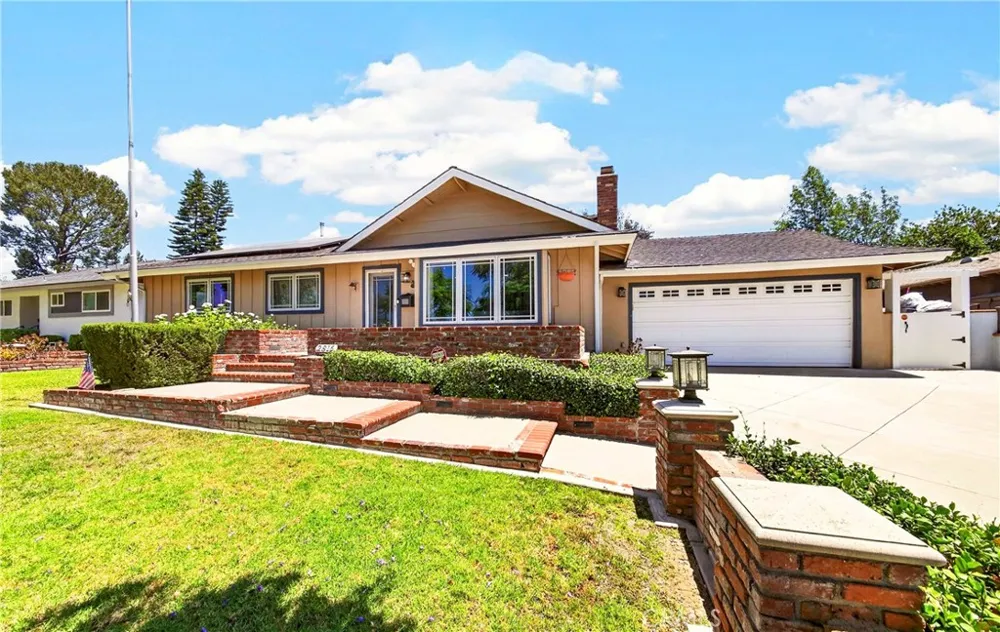 2816 Woodbine Avenue Fullerton, CA 92835