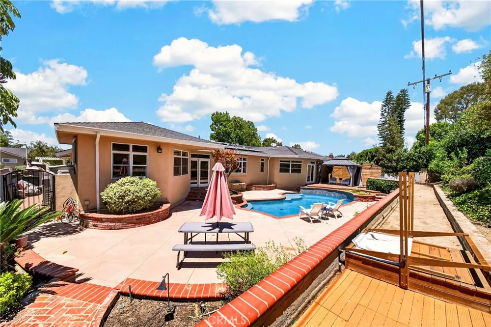 2816 Woodbine Avenue Fullerton, CA 92835