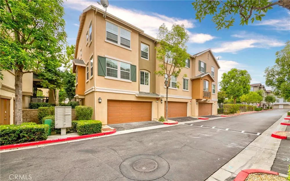 2068 Owens Fullerton, CA 92833