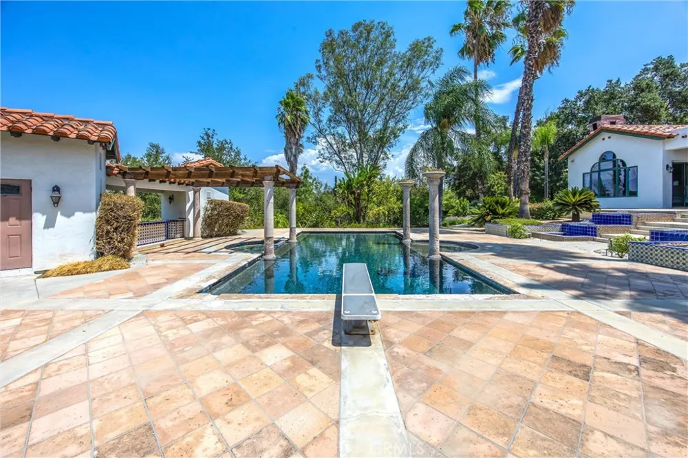 530 W Sunset Redlands, CA 92373