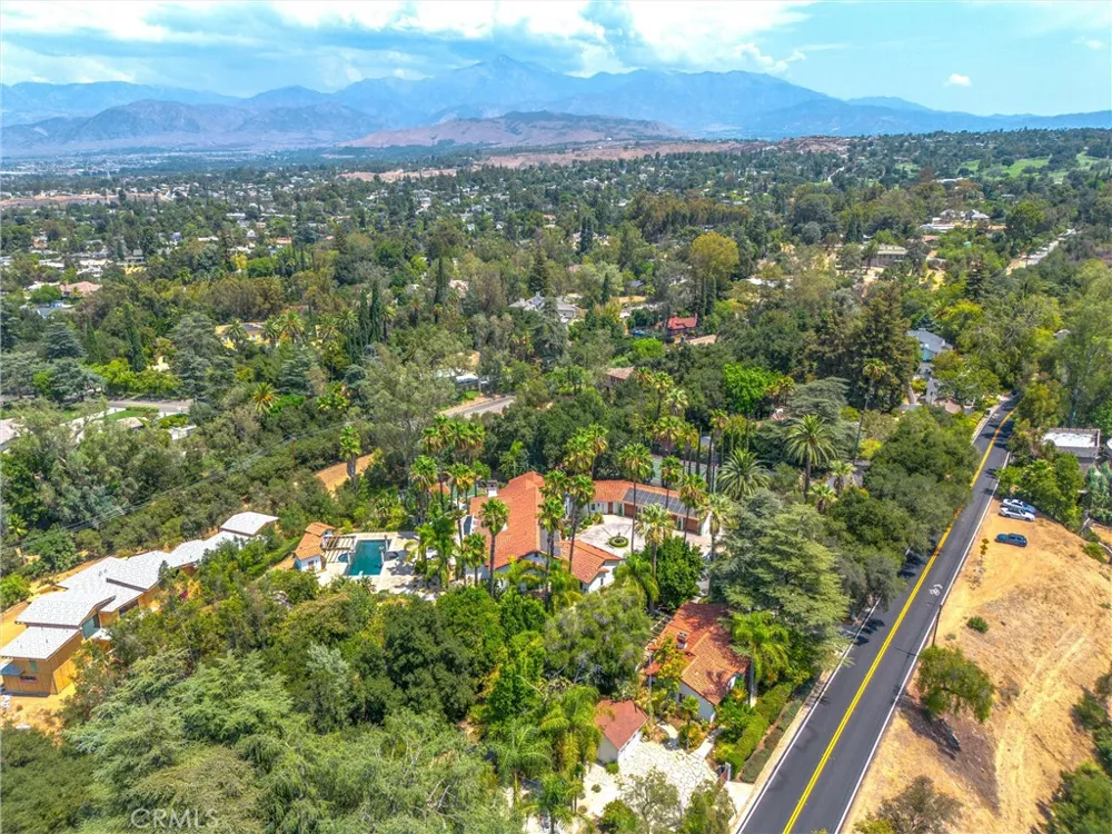 530 W Sunset Redlands, CA 92373