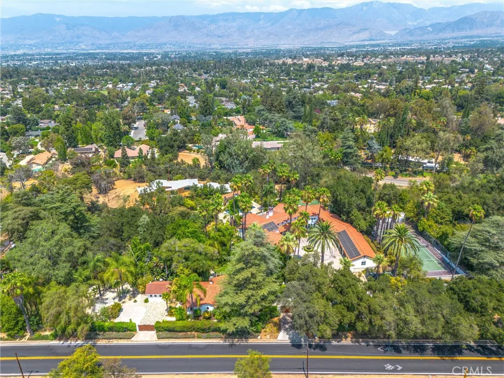 530 W Sunset Redlands, CA 92373