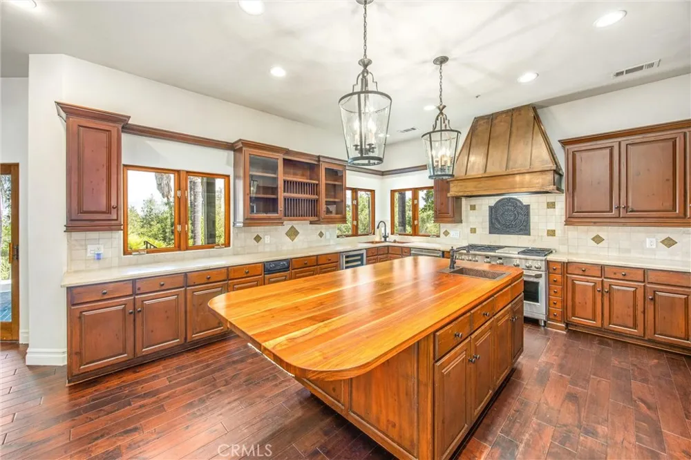 530 W Sunset Redlands, CA 92373