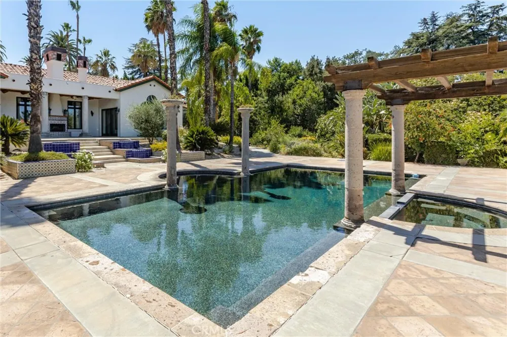 530 W Sunset Redlands, CA 92373