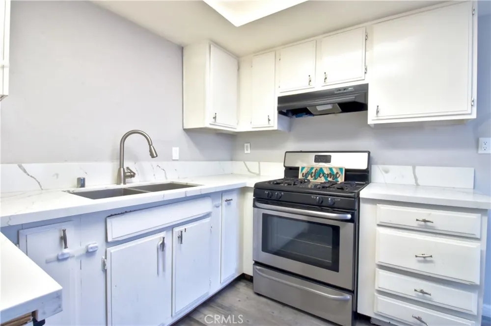 16465 Green Tree #14 Victorville, CA 92395