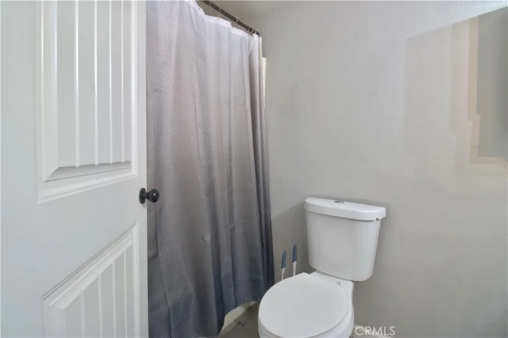 16465 Green Tree #14 Victorville, CA 92395