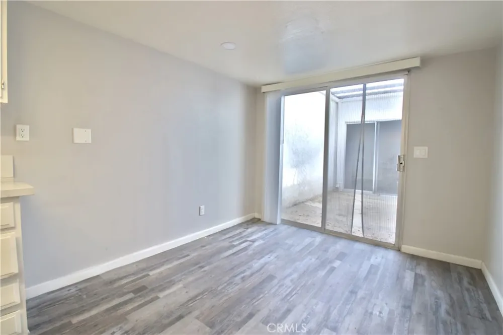 16465 Green Tree #14 Victorville, CA 92395