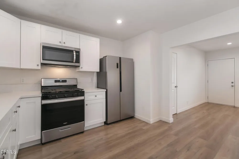 328 E Tujunga Avenue #7 Burbank, CA 91502
