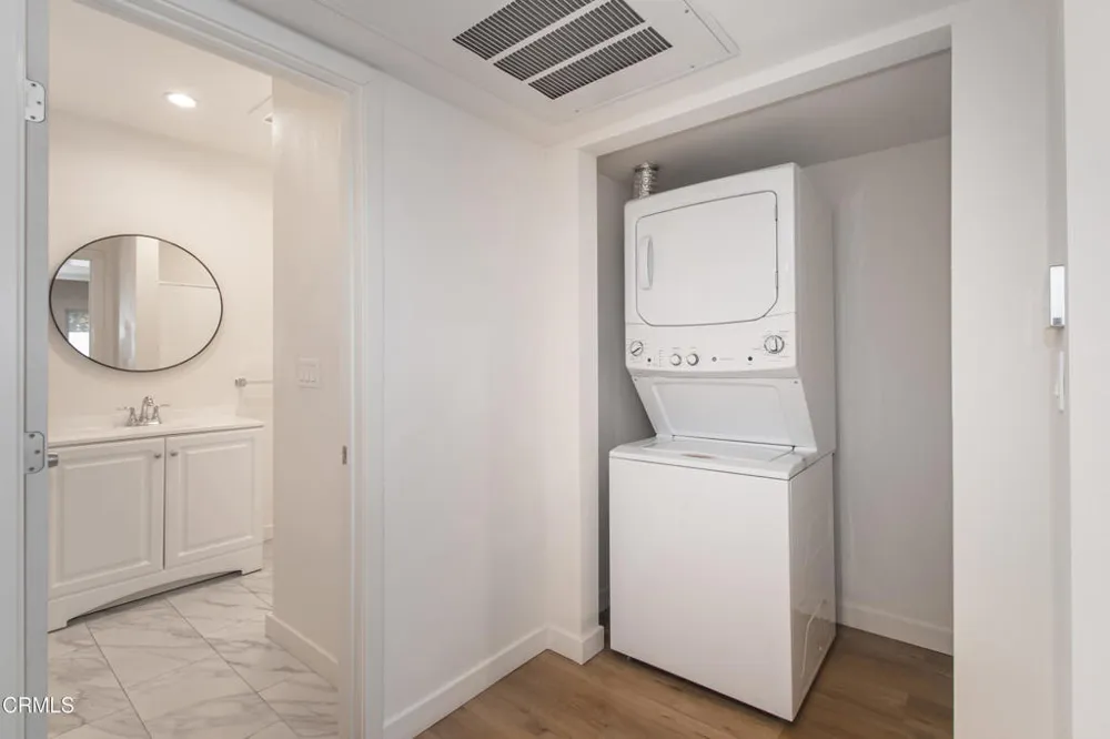 328 E Tujunga Avenue #7 Burbank, CA 91502