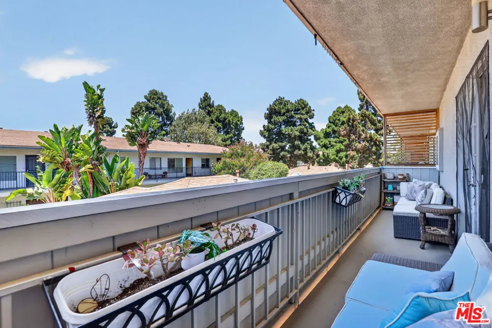 944 11th Street #9 Santa Monica, CA 90403