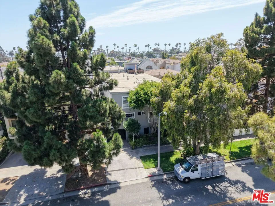 944 11th Street #9 Santa Monica, CA 90403