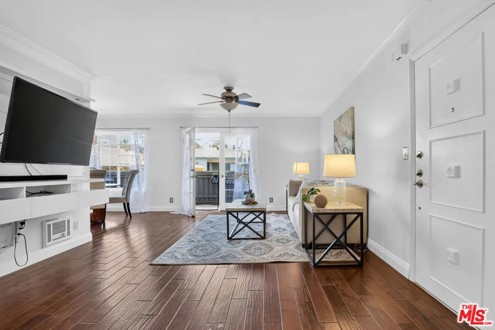944 11th Street #9 Santa Monica, CA 90403