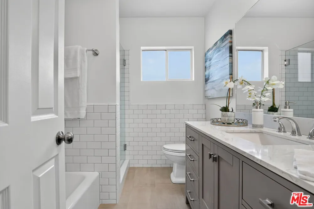 944 11th Street #9 Santa Monica, CA 90403