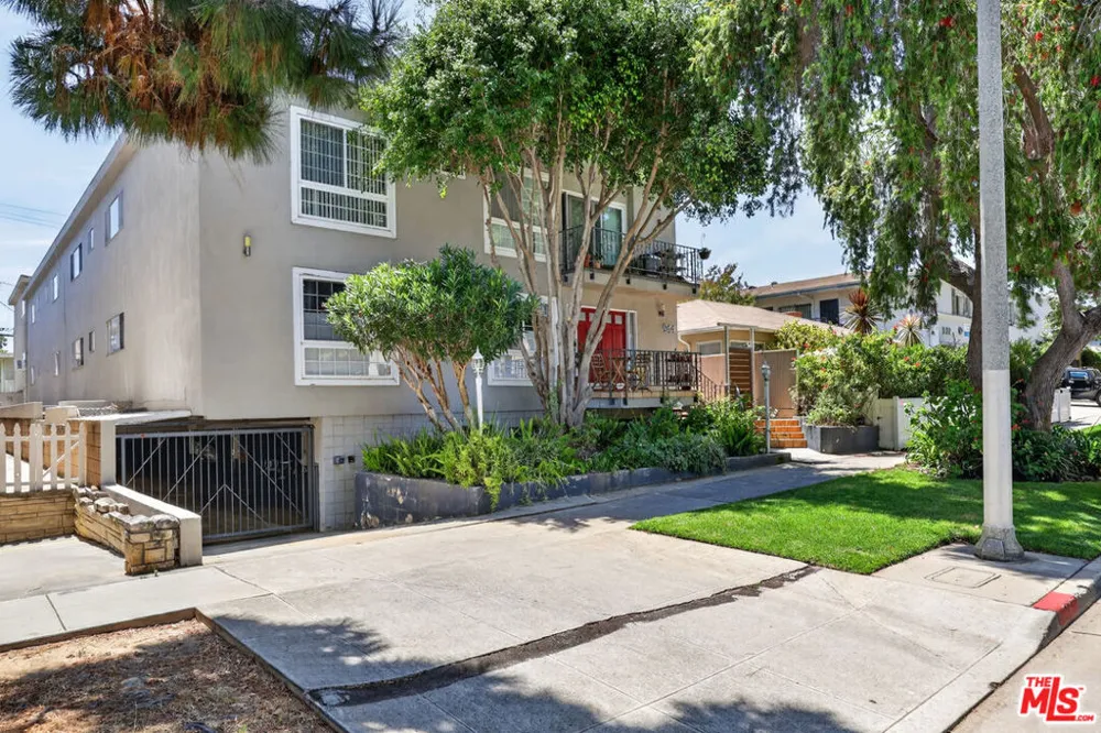 944 11th Street #9 Santa Monica, CA 90403