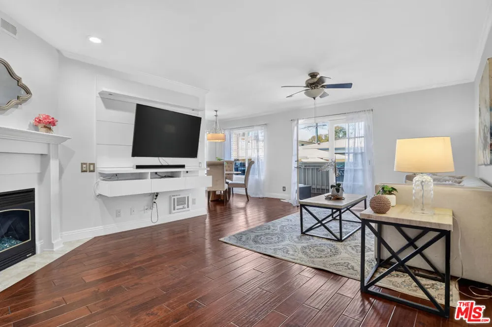 944 11th Street #9 Santa Monica, CA 90403