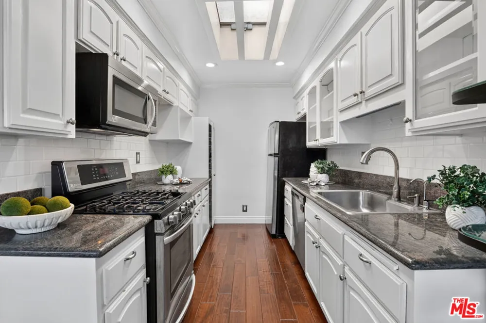 944 11th Street #9 Santa Monica, CA 90403