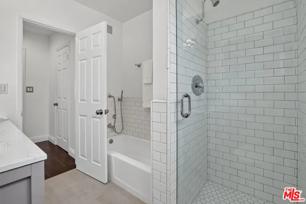 944 11th Street #9 Santa Monica, CA 90403