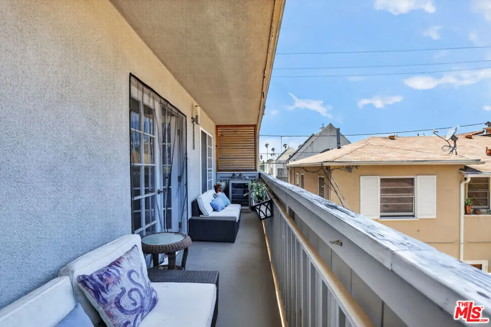 944 11th Street #9 Santa Monica, CA 90403