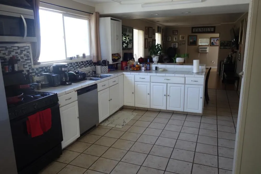 916 Sally Street Hollister, CA 95023