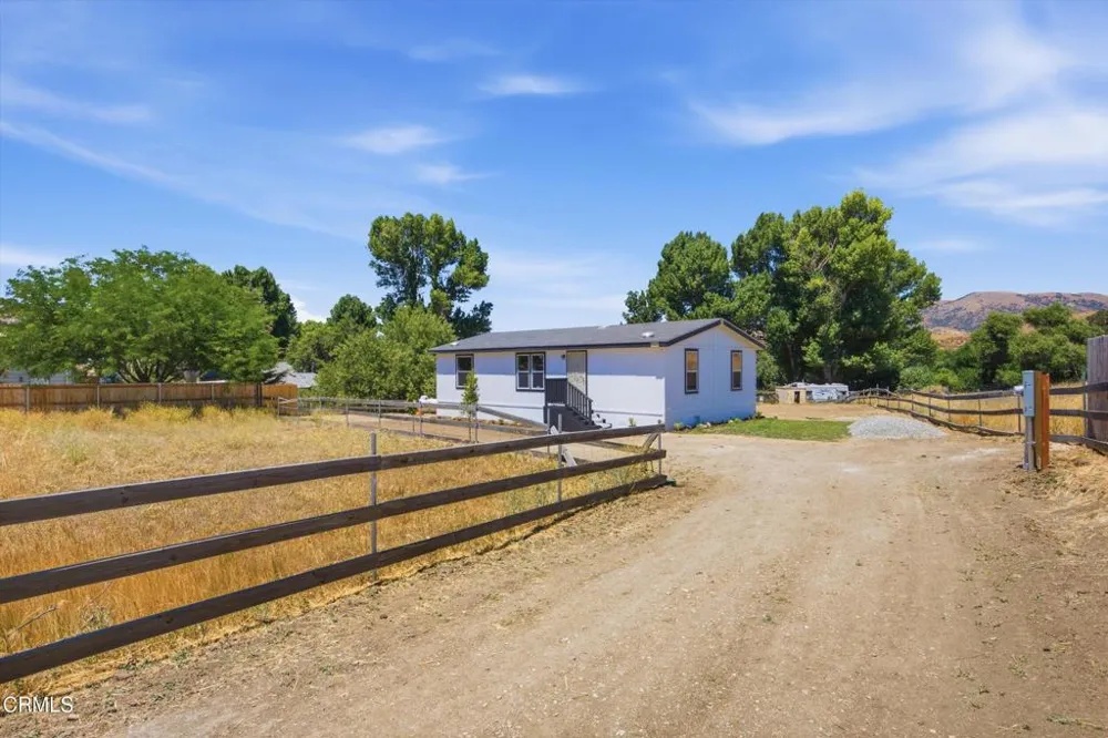 20405 Weston Avenue Tehachapi, CA 93561
