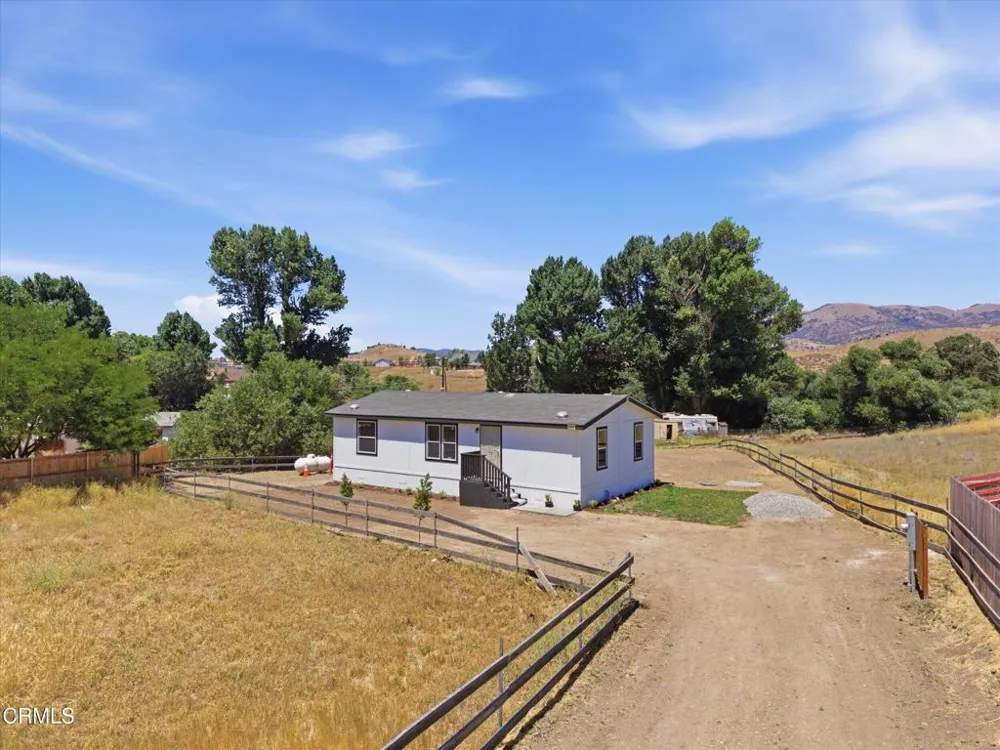 20405 Weston Avenue Tehachapi, CA 93561