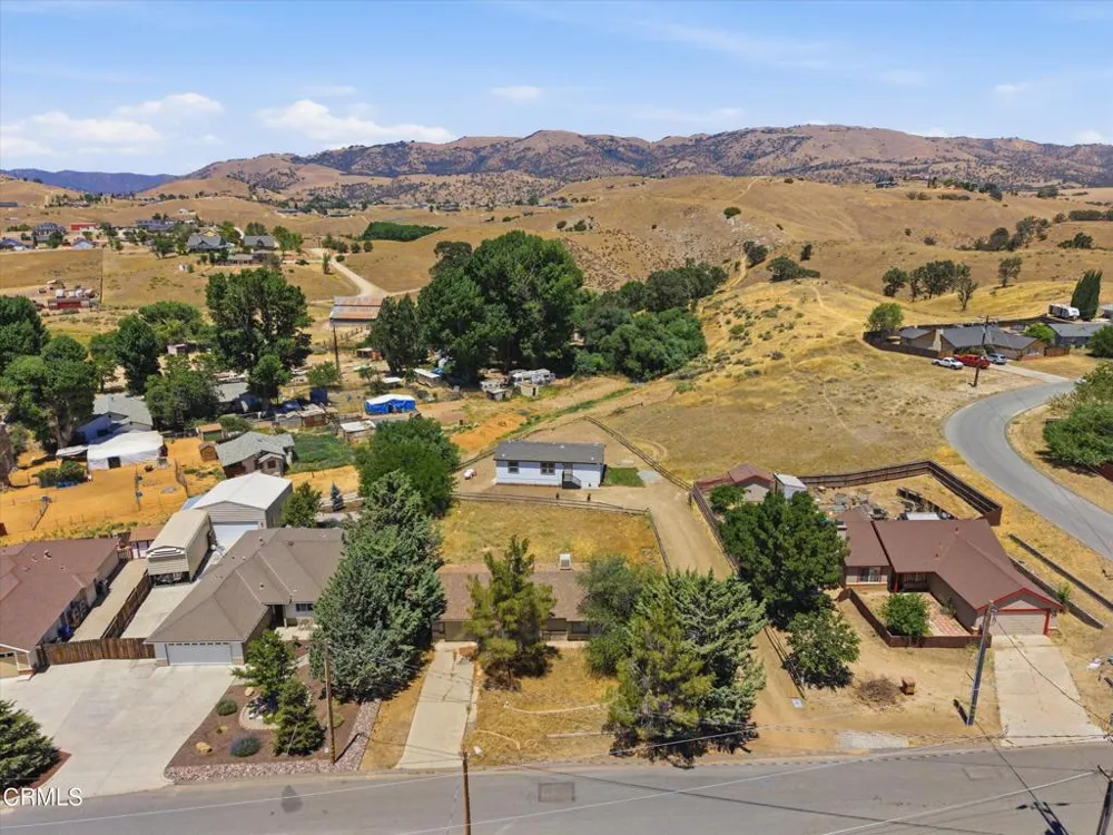 20405 Weston Avenue Tehachapi, CA 93561