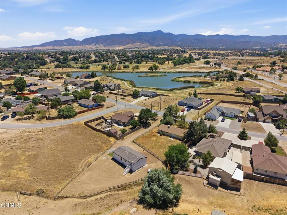 20405 Weston Avenue Tehachapi, CA 93561