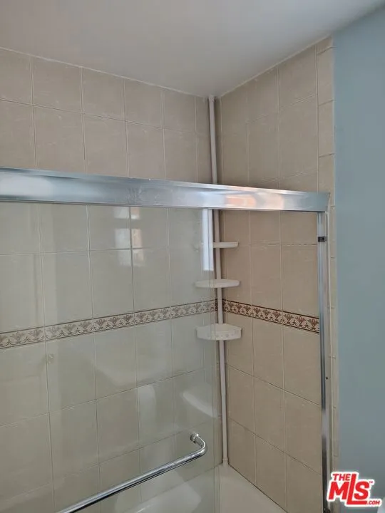 10516 Avalon Boulevard Los Angeles, CA 90003