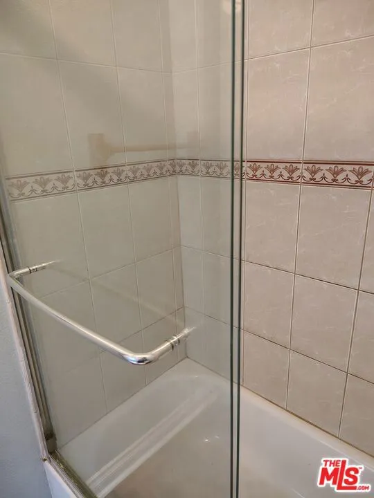 10516 Avalon Boulevard Los Angeles, CA 90003